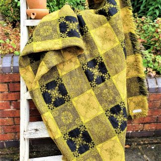 Welsh blanket, Hannah Jones designed blanket, 100% wool blanket, green wool blanket, Penmachno Mill, Welsh wool mill